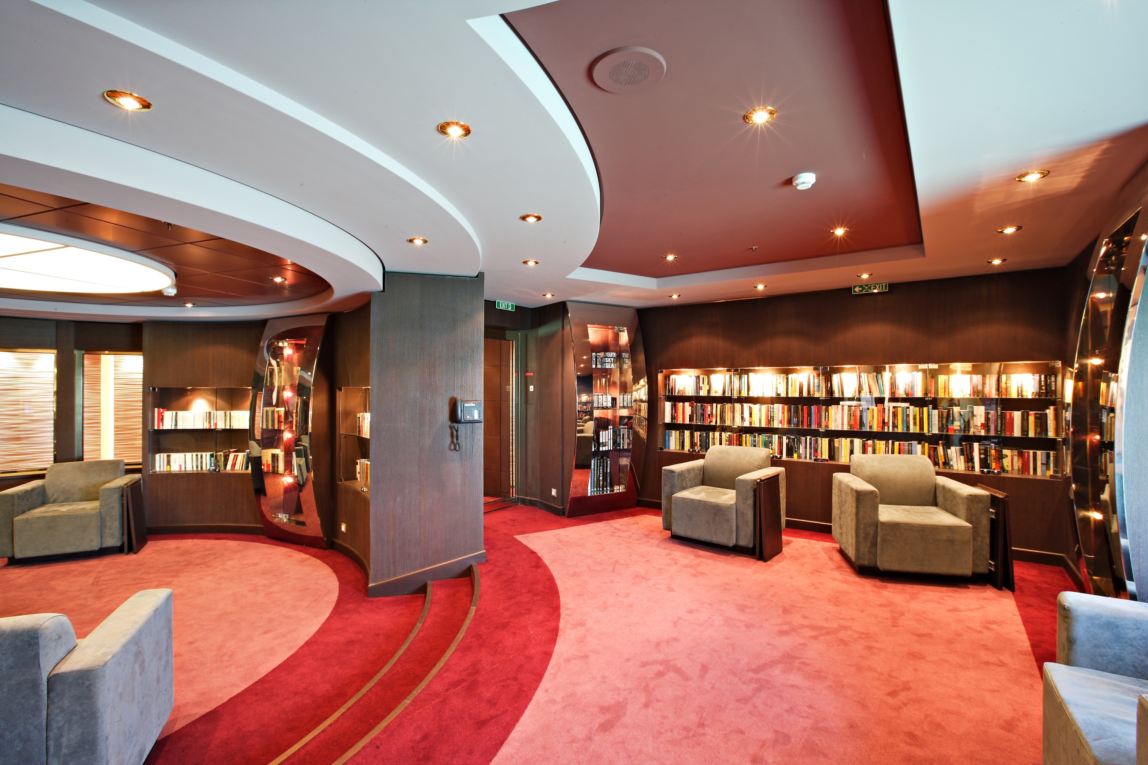 MSC Splendida - Library